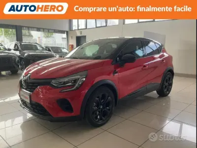 Usata Renault Captur 94 CV (69 kW) 2022 Rosso SUV