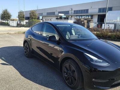 Usata Tesla Model Y 155 kW (211 CV) 2023 SUV