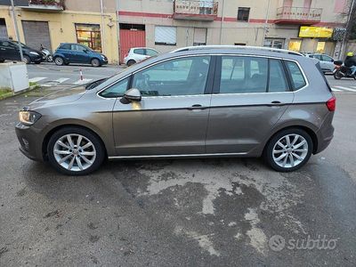 Usata VW Golf Sportsvan 110 CV (80 kW) 2015 Marrone Monovolume