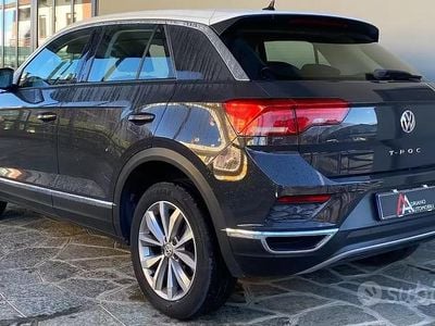 Usata VW T-Roc Style 150 CV (110 kW) 2020 Gray SUV