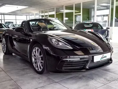 Usata Porsche 718 Boxster 300 CV (220 kW) 2017 Nero Cabrio