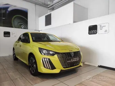 Usata Peugeot 208 Allure 101 CV (74 kW) 2025 Giallo Utilitaria