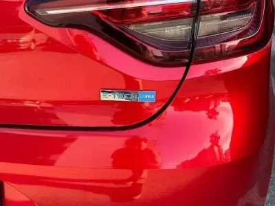 Usata Renault Clio V Intens 91 CV (66 kW) 2020 Rosso Berlina