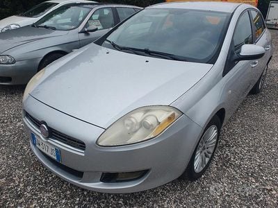Grigio Usata 2010 Fiat Bravo Utilitaria | 1799 € (Ottimo prezzo)