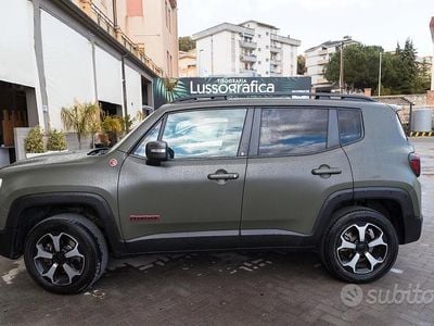 Usata Jeep Renegade 170 CV (125 kW) 2019 Verde SUV
