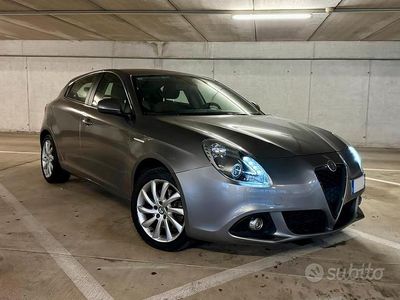 Usata Alfa Romeo Giulietta Distinctive 170 CV (125 kW) 2015 Grigio Berlina