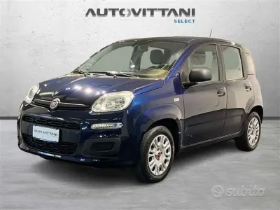 Usata Fiat Panda Lounge 69 CV (50 kW) 2020 Blu Utilitaria