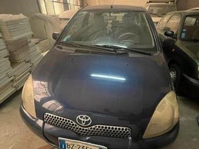 usata Toyota Yaris 1.0i 16V cat 3 porte '03