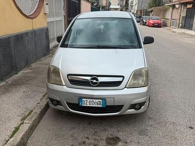 Usata Opel Meriva 90 CV (66 kW) 2009 Grigio Monovolume
