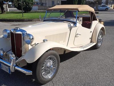 Usata MG TD 54 CV (39 kW) 1953 Beige Cabrio