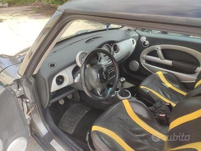 Usata 2002 Mini Cooper Utilitaria | 2500 € (Cara)