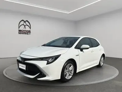 Usata Toyota Corolla Business Edition 122 CV (89 kW) 2022 Bianco Berlina
