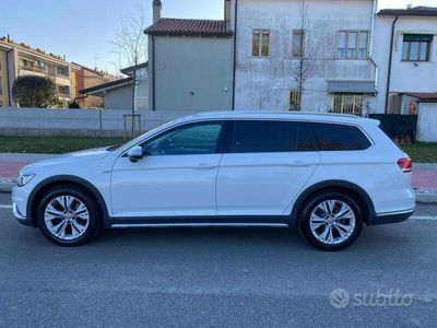 VW Passat Alltrack