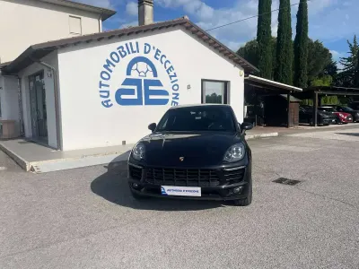 Używany Porsche Macan 250 KM (183 kW) 2015 Czarny SUV