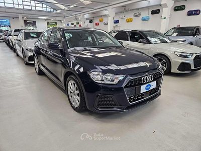 Usata Audi A1 Sportback Advanced 95 CV (69 kW) 2020 Blu / argento Utilitaria