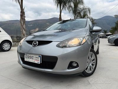 Usata Mazda 2 68 CV (50 kW) 2009 Grigio Utilitaria