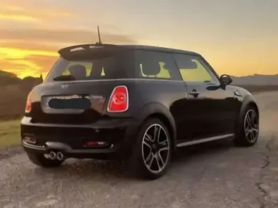 Käytetty Mini Cooper SD 143 HP (105 kW) 2013 Musta Viistoperä