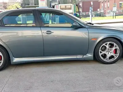 Usata Alfa Romeo 156 GTA 250 CV (183 kW) 2002 Grigio Berlina