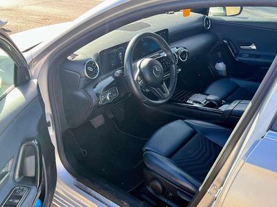 Usata Mercedes A180 Business 116 CV (85 kW) 2019 Argento Berlina