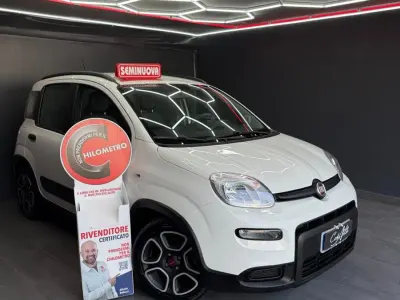 Usata Fiat Panda Cross Cross 69 CV (50 kW) 2022 Bianco Utilitaria