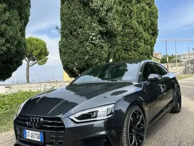 Usata Audi A5 Sportback Sport 190 CV (139 kW) 2018 Grigio Utilitaria