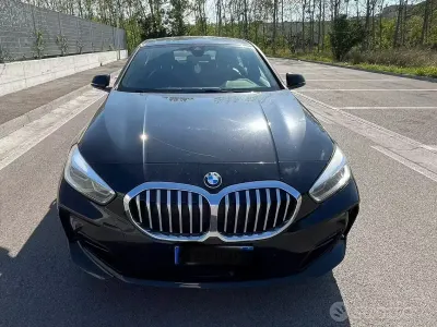 Usata BMW 118 Efficient Dynamics 150 CV (110 kW) 2018 Nero Berlina