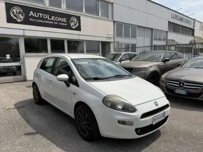 Usata Fiat Punto Lounge 75 CV (55 kW) 2014 Bianco Utilitaria