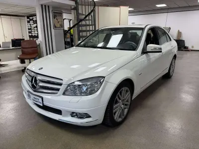 Usata Mercedes C350 Avantgarde 224 CV (164 kW) 2009 Bianco Berlina