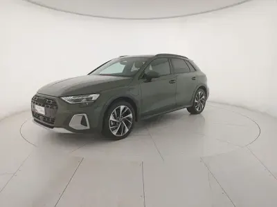 Usata Audi A3 Advanced Plus 204 CV (150 kW) 2025 Verde distretto metallizzato Berlina