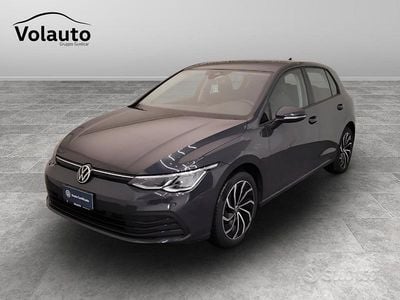 Usata VW Golf VIII Life 116 CV (85 kW) 2022 Gray Berlina