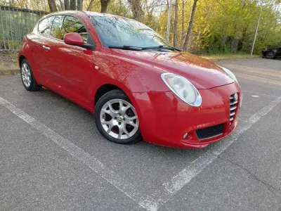 Usata Alfa Romeo GT Junior Distinctive 79 CV (58 kW) 2010 Rosso Berlina