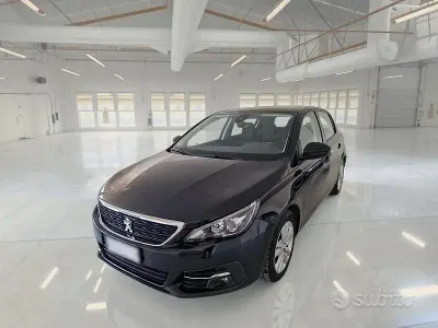 Usata Peugeot 308 Business-Line 131 CV (96 kW) 2021 Nero Berlina
