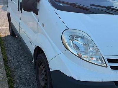 Usata Nissan Primastar 115 CV (84 kW) 2011 Bianco Monovolume