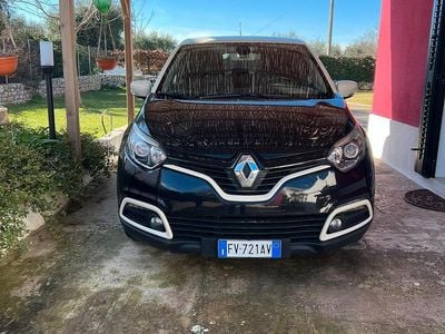 Usata Renault Captur 90 CV (66 kW) 2013 Nero SUV