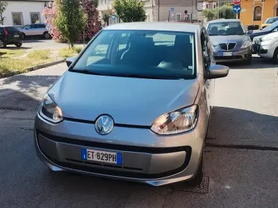 Usata VW up! Move 68 CV (50 kW) 2013 Grigio Utilitaria