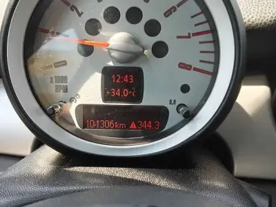 Usata Mini Cooper 75 CV (55 kW) 2009 Utilitaria