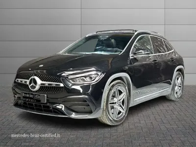 Usata Mercedes GLA200 Premium 150 CV (110 kW) 2022 Nero cosmo SUV