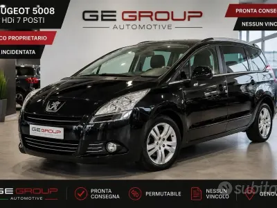 Käytetty Peugeot 5008 Premium 112 HP (82 kW) 2011 Musta Tila-auto