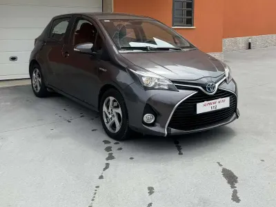 Usata Toyota Yaris Hybrid Active 101 CV (74 kW) 2016 Other Berlina