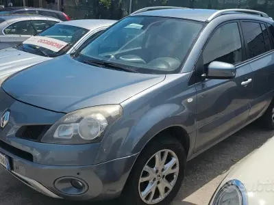 Usata Renault Koleos 150 CV (110 kW) 2009 Grigio SUV