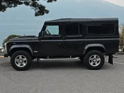 Gebraucht Land Rover Defender 68 PS (50 kW) 2008 Schwarz SUV