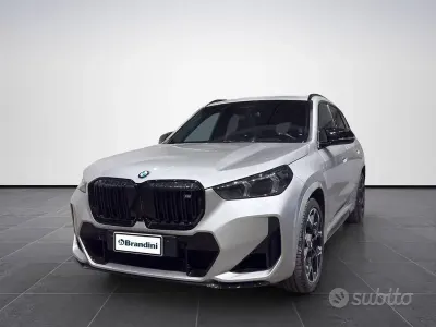 Usata BMW X1 Comfort Edition 300 CV (220 kW) 2023 Grigio SUV