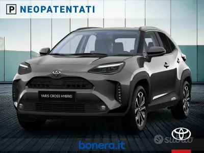 Nuova Toyota Yaris Cross Trend 130 CV (95 kW) 2026 Grigio SUV