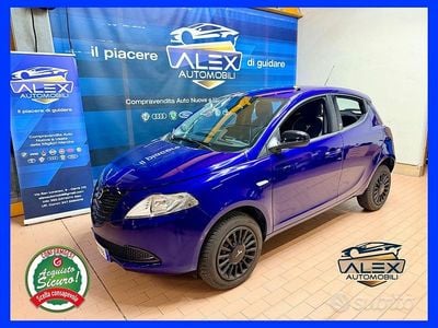 Usata Lancia Ypsilon 84 CV (61 kW) 2014 Blu Utilitaria
