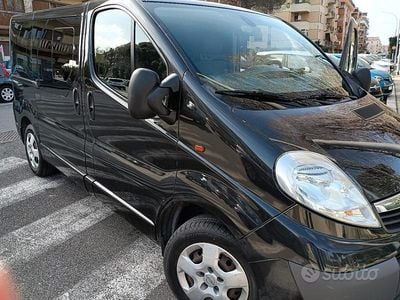 Usata Opel Vivaro 120 CV (88 kW) 2012 Monovolume