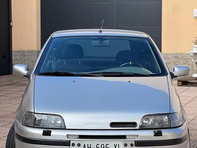 Usata Fiat Punto 133 CV (97 kW) 1996 Grigio Utilitaria