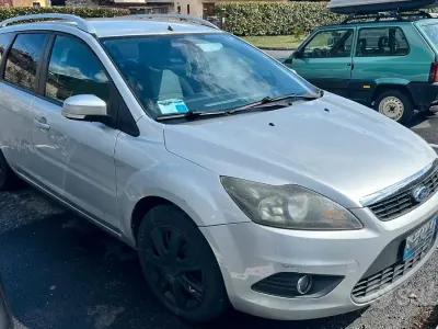 Usata Ford Focus 145 CV (106 kW) 2008 Grigio Station wagon