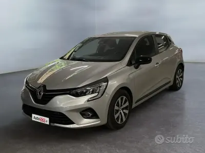 Usata Renault Clio V Business 91 CV (66 kW) 2023 Grigio Berlina