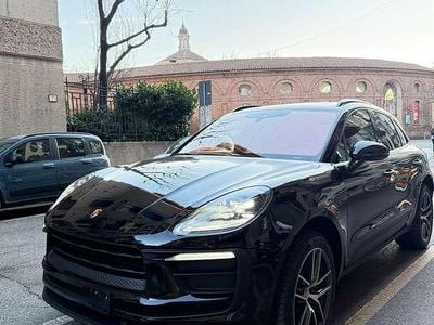 Nero Usata 2022 Porsche Macan SUV | 70.000 € (Cara)