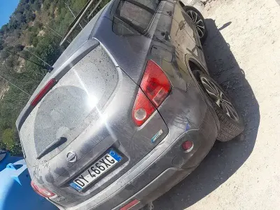 Usata Nissan Qashqai 106 CV (77 kW) 2009 Grigio SUV